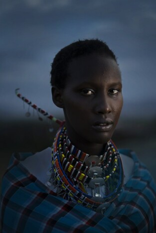 Bild av masajkvinna, foto från fototävling
